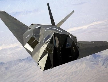 F-117 Nighthawk : Το θρυλίκο stealth βομβαρδιστικό των ΗΠΑ (βίντεο)